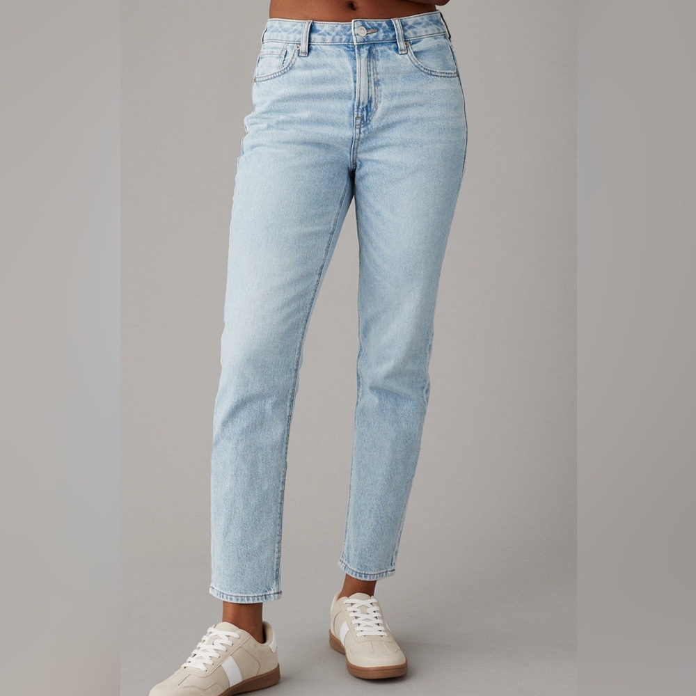 American Eagle Mom Jean